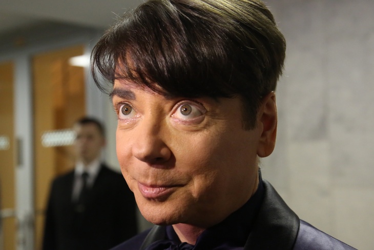 «Сколько Валечка сделал операций?»: опубликованы фото Юдашкина после тяжелой болезни