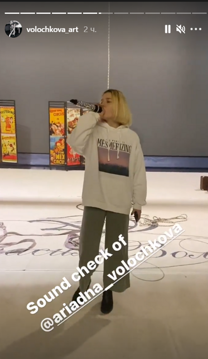 Мамина гордость: Волочкова показала дочку на репетиции 