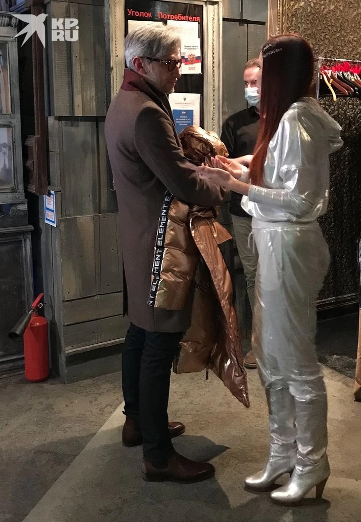 Очень хорош собой: Бледанс перестала скрывать жениха Очень хорош собой: Бледанс перестала скрывать жениха