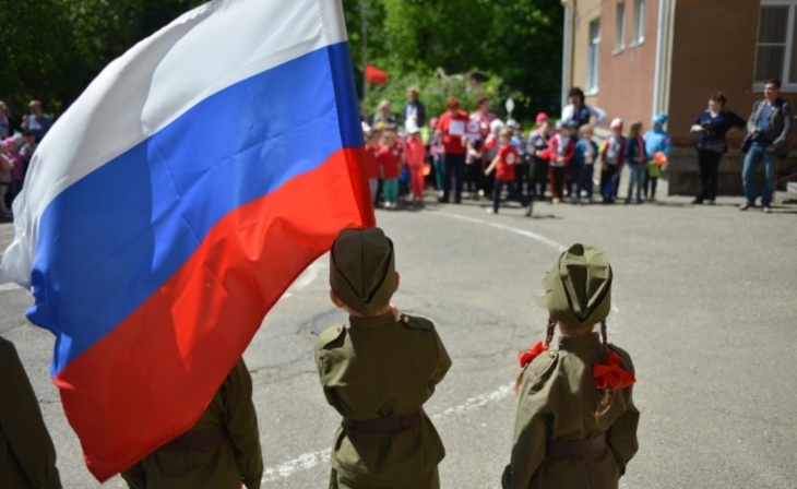 Милонов о патриотизме школьников: «Мы не учим их ценностям»