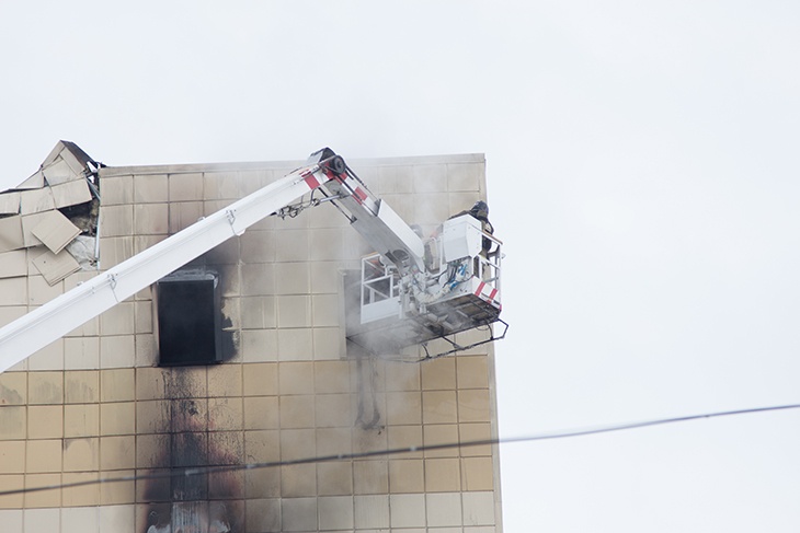 Ликвидация последствий пожара в ТЦ «Зимняя вишня».