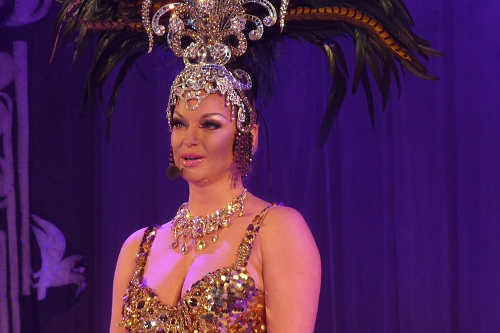 «Полстраны бухает!»: Волочкова ответила хейтерам на обвинения в алкоголизме