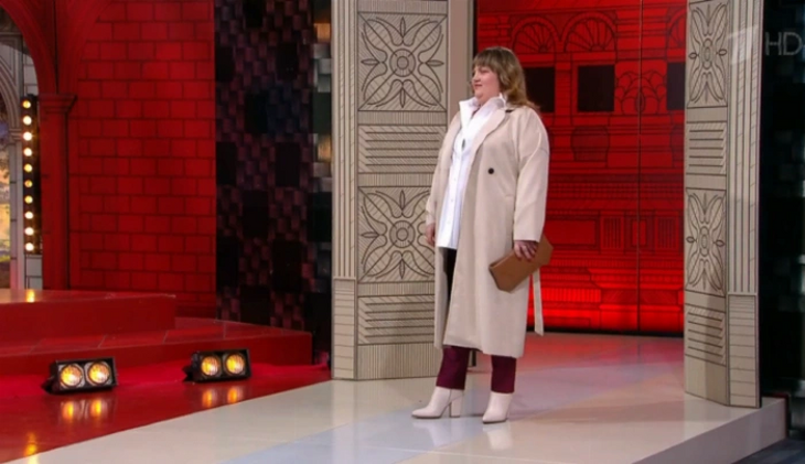 Поможет скрыть объемы: Васильев показал фасон пальто для модниц с фигурой plus size