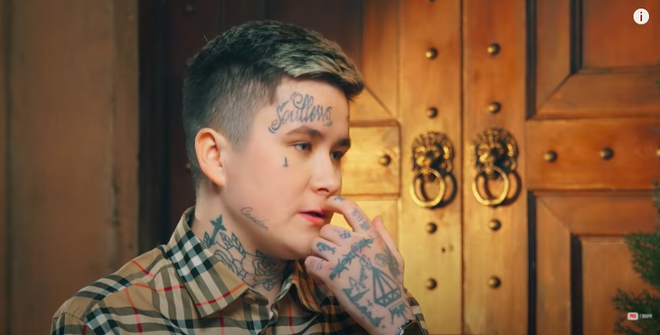 «Хотела отрезать грудь»: финалистка «Пацанок» поделилась своими комплексами