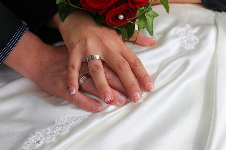 В России во время пандемии заключили рекордное число брачных договоров