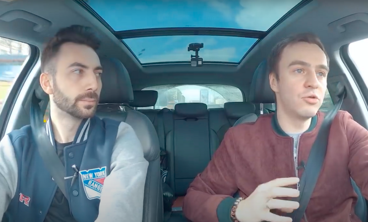 «У подъезда валяются три трупа»: звезду Stand Up Абрамова чуть не убили в лифте 