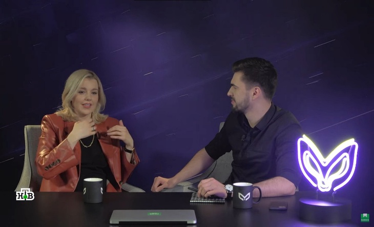 «Она поет своим тембром»: на шоу «Маска» догадались, кто скрывается в костюме Змеи