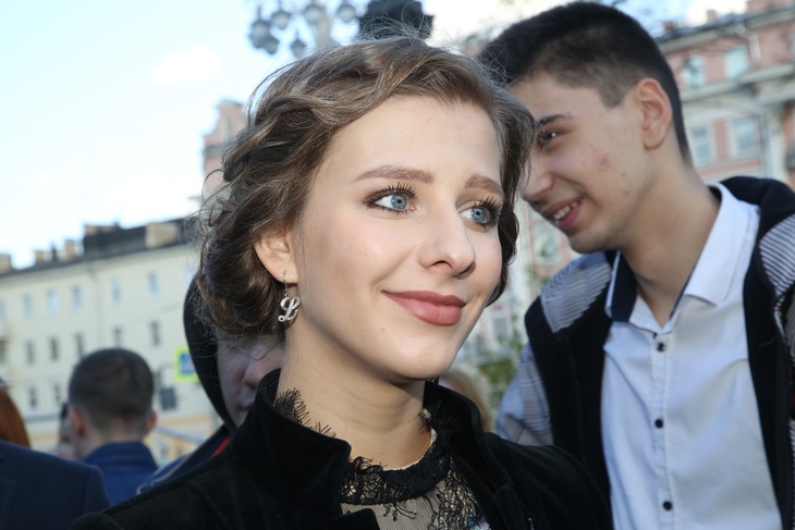 «Красивая голубоглазка»: фанаты утонули в глазах Арзамасовой