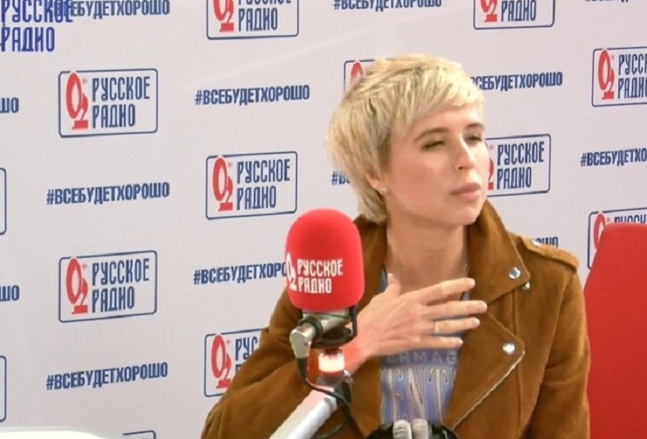 «Это мужчины, которые щипают брови»: Карпович нелестно высказалась о романах с актерами