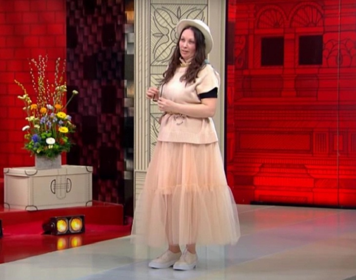 «Женственно и кокетливо»: Хромченко показала детали гардероба, которые моментально омолаживают образ