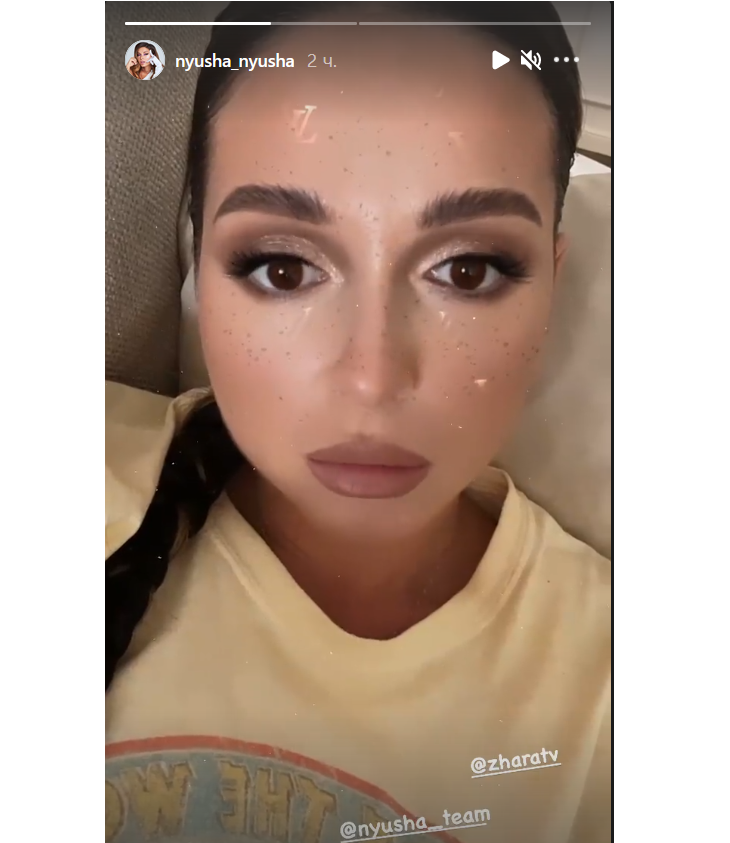 «Неважно себя чувствую»: Нюша огорчила поклонников и зрителей премии «Жара Music Awards»