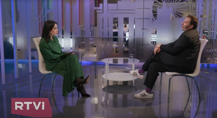 «Ее искусство — не очень большое достижение»: Минаев распек Лободу за творчество