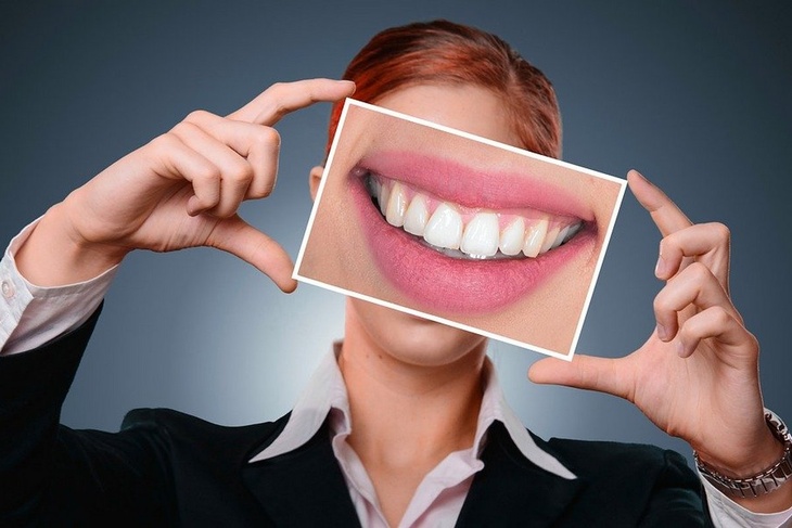 Стоматолог рассказал, на какие болезни может указывать дискомфорт в зубах