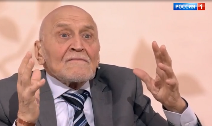 «Искры посыпались»: Дроздов с палкой отбился от крокодила