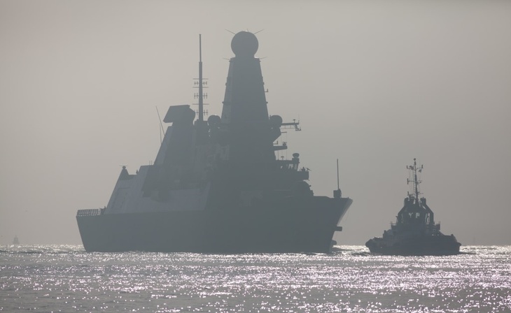 «Рыбы будут жрать их мясо»: Жириновский высказался о британском эсминце в Черном море