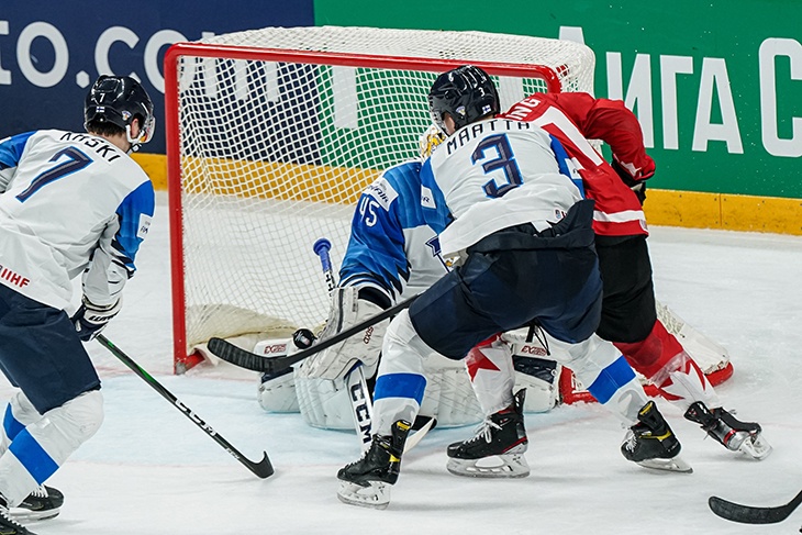 Финляндия обыграла Канаду в серии буллитов на ЧМ-2021 по хоккею