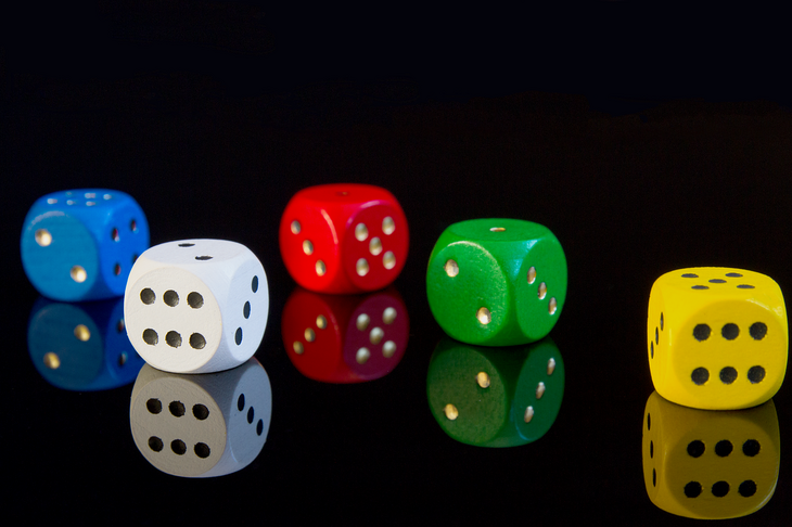 «Ничего позитивного не несут»: экономист оценил идею приравнять букмекеров к казино