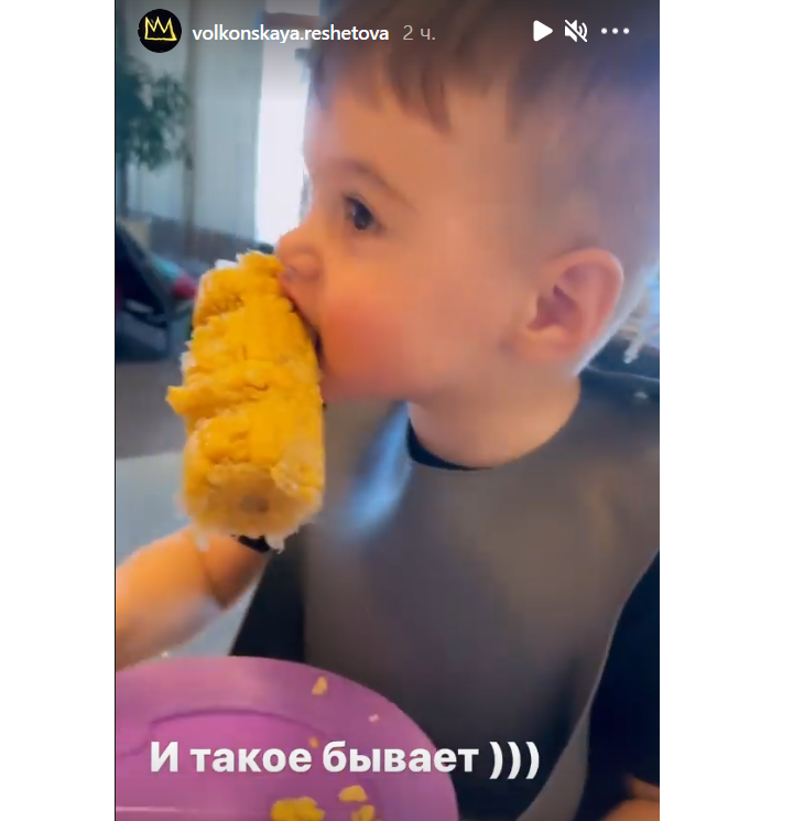 «Смотреть можно, трогать нельзя»: Решетова в красном платье похвасталась фигурой