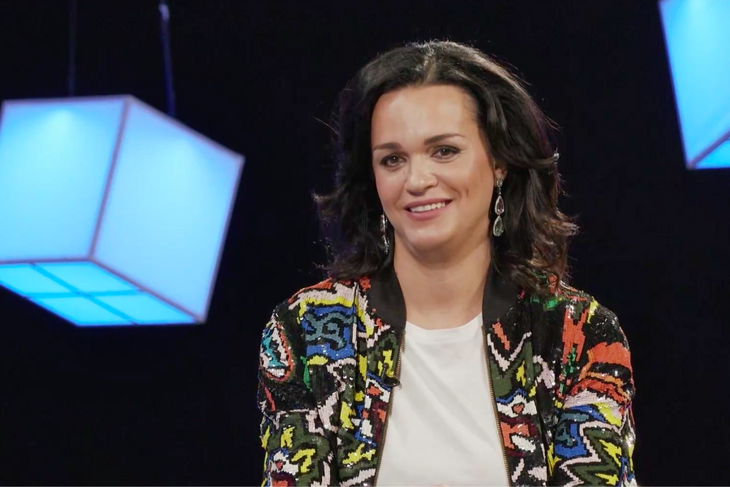 «Я бы тусила и пропивала все»: Слава призналась, что семья спасла ее от алкоголизма