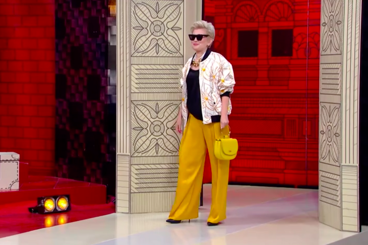 «Хит сезона»: Хромченко показала идеально корректирующую фигуру модель брюк