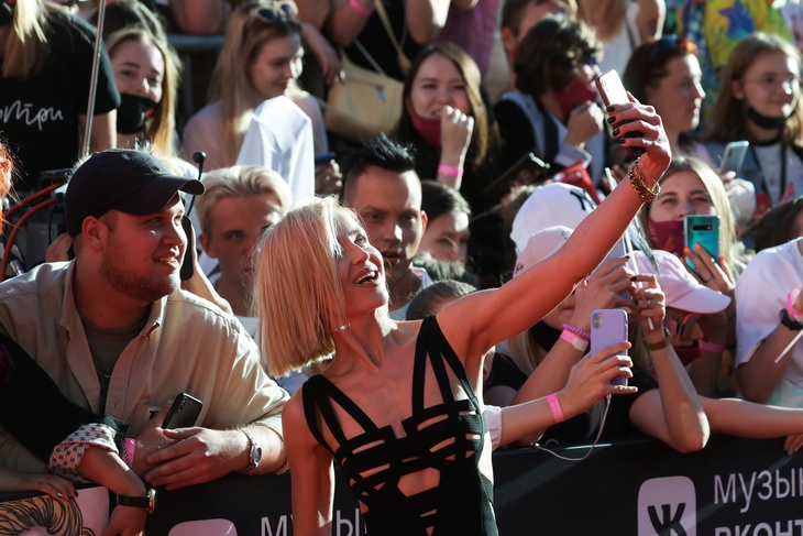 «Мумия!»: образ Полины Гагариной на премии «Муз-ТВ» шокировал фанатов