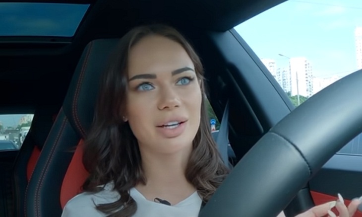 «Может, они считают, что она достойна»: Яна Кошкина высказалась о выходе Бузовой на сцену МХАТа «Может, они считают, что она достойна»: Яна Кошкина высказалась о выходе Бузовой на сцену МХАТа