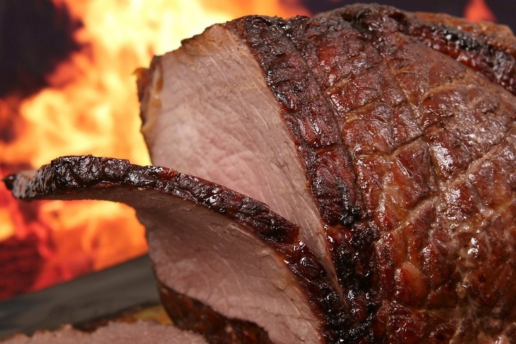 Врач рассказала, может ли употребление красного мяса привести к раку