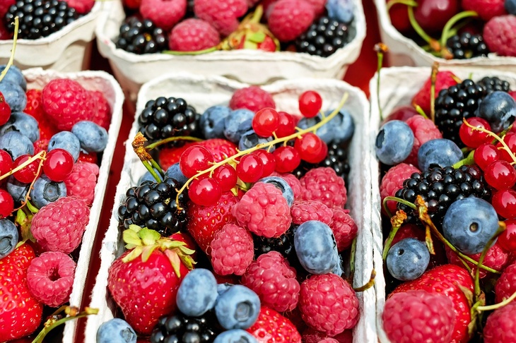«Вкусовой оргазм»: диетолог Мухина рассказала, с чем лучше сочетать ягоды
