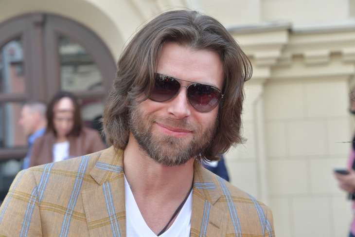 «Исхудал... тяжело с больной супругой»: в Сети жалеют измученного мужа Заворотнюк 