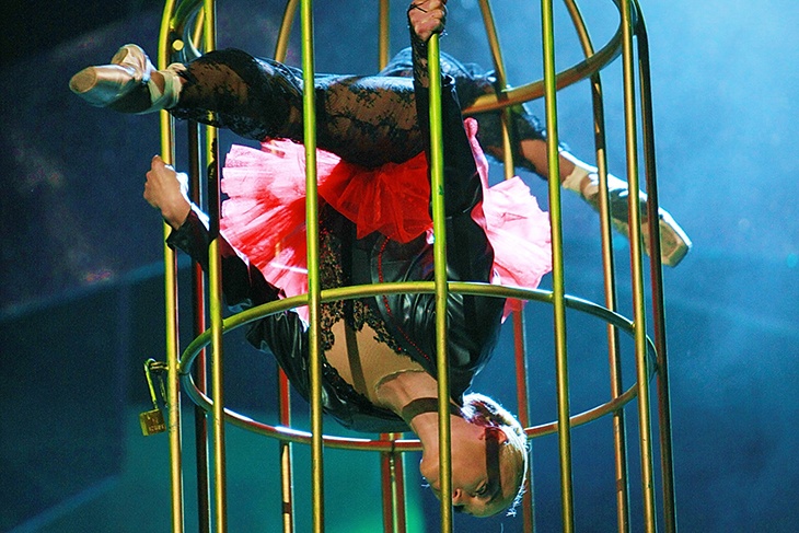 50 оттенков Волочковой: как балерина с клеймом «без таланта» допрыгалась до самой скандальной примы 