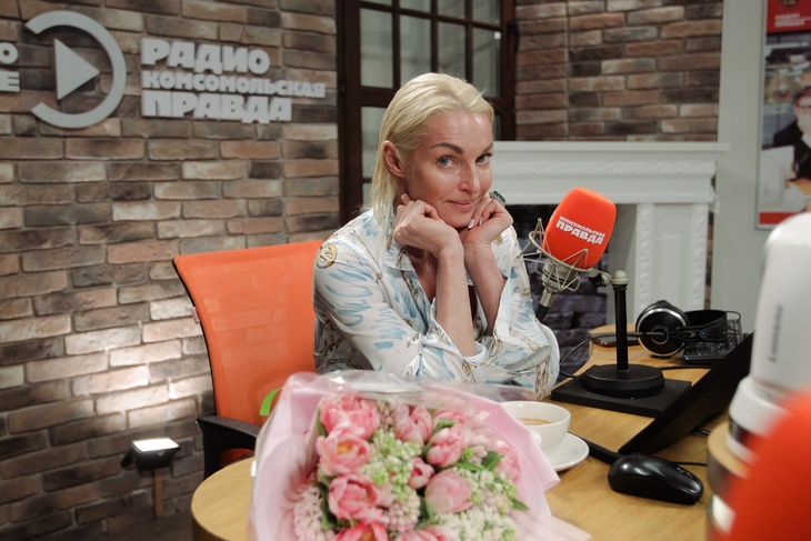 «Мои трусы интереснее, чем другие события в жизни страны»: Волочкова рассорилась с каналом НТВ 