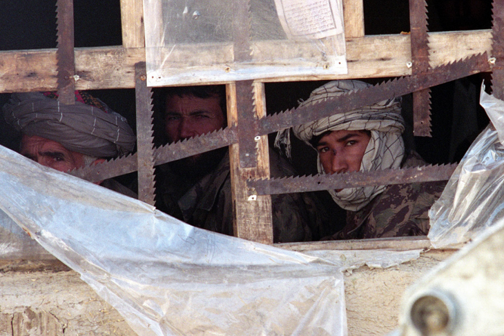 «Сделают «хромой уткой»: вывод войск из Афганистана может стать концом карьеры Байдена