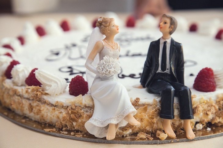 Кондитер описала эпатажный свадебный торт Моргенштерна