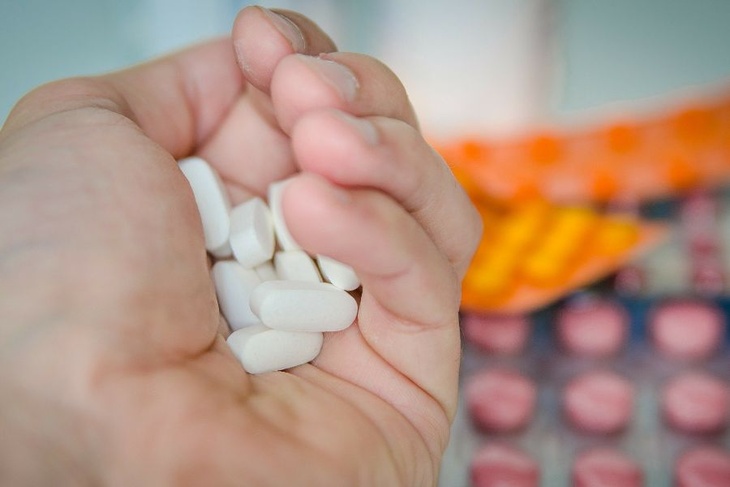 Убийственные таблетки: Мясников рассказал, какая ошибка может стоить жизни при инсульте