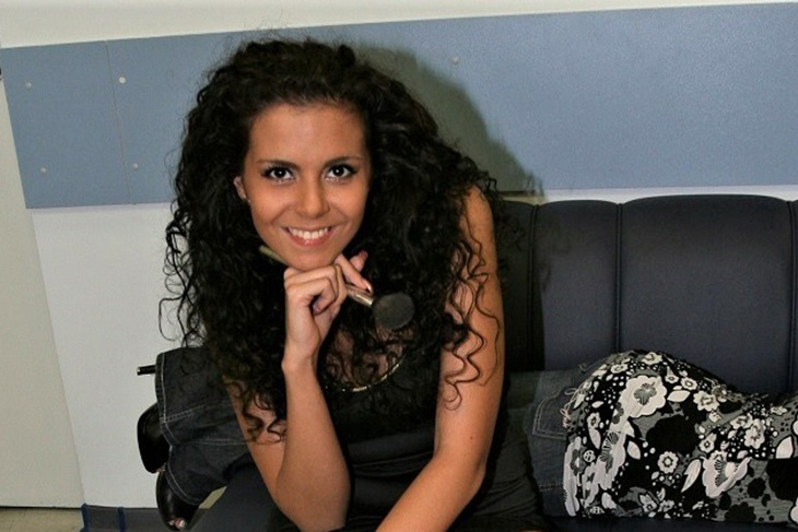 Каменских в total black и Успенская в сверкающем мини спели дуэтом: видео