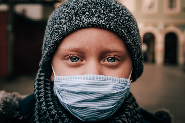 Комаровский прокомментировал связь сухого кашля с глистами у детей