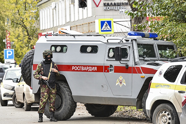 «Мер действенных ни охрана, ни руководство не предприняло»: эксперт о причине трагедии в Перми