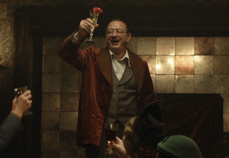 Появились кадры со съемок нового фильма по Булгакову «Воланд»: фото Появились кадры со съемок нового фильма по Булгакову «Воланд»: фото