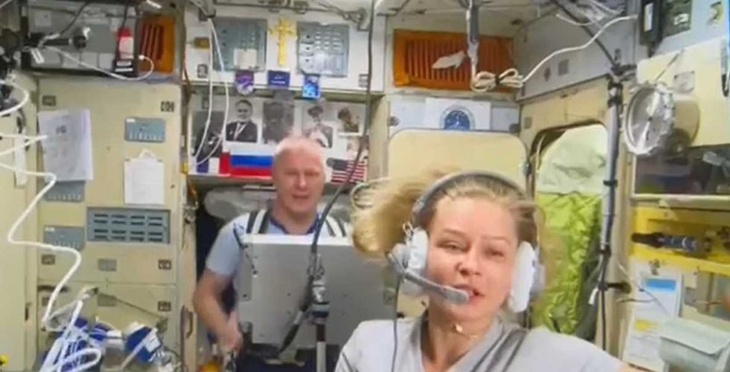 Занимаются физкультурой: Роскосмос выложил новые фото Пересильд и Шипенко с МКС