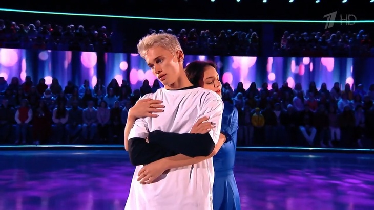 Милохин, Бородина, Муцениеце и Пресняков: как звезды выступили в новом «Ледниковом периоде» 