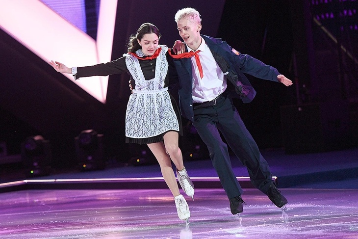 Милохин, Пресняков, Бородина и Муцениеце: как выступили звезды в новом «Ледниковом периоде» 