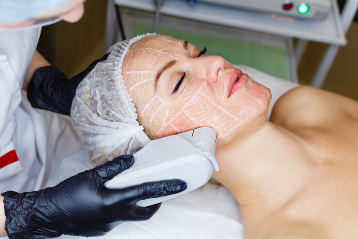 Процедуры красоты, которые явно переоценены и опасны