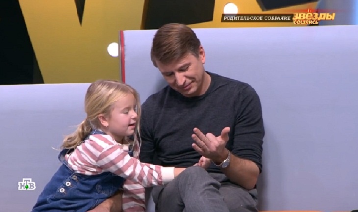 «Ничего бесплатного нет»: Ягудин рассказал, сколько тратит в месяц на обучение дочери в частной школ