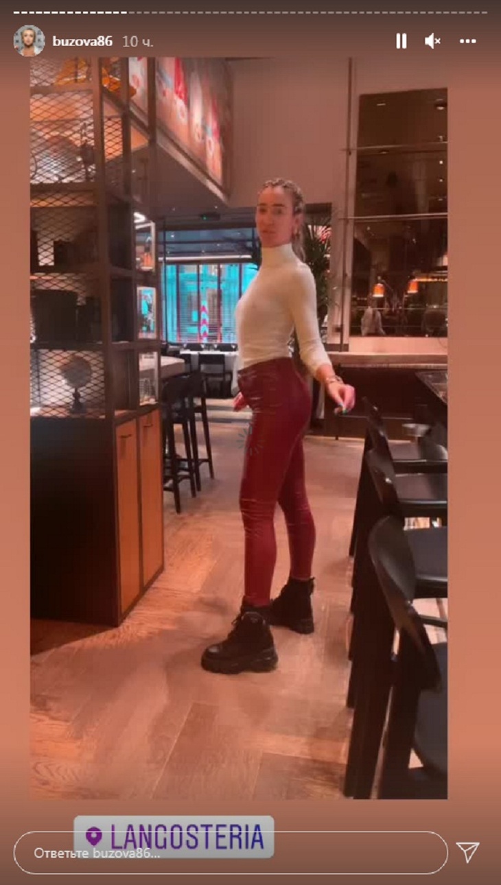 Любимая колбаска подвела: Бузова уже не может скрыть лишние килограммы на животе