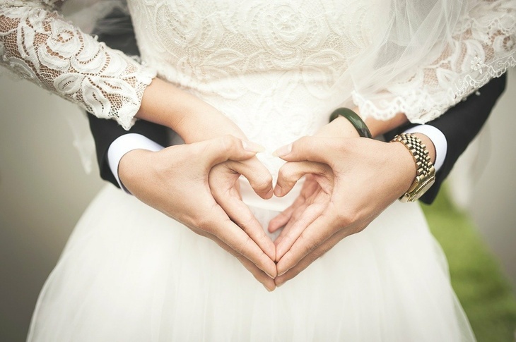 «Занято 40% мест»: в столичном ЗАГСе рассказали, сколько пар хочет пожениться 31 декабря