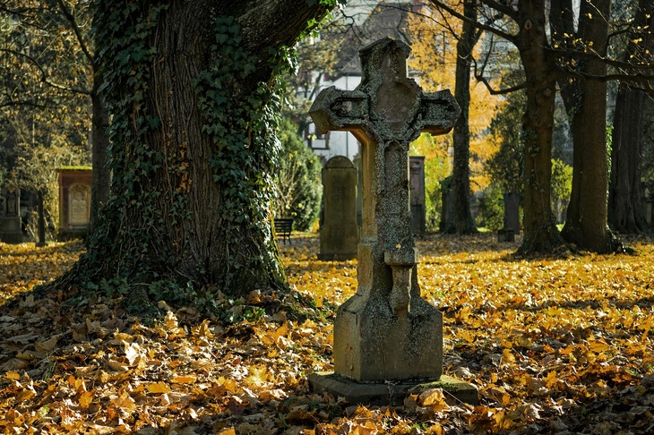 Православный житель Перми оказался погребен за забором кладбища