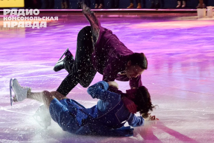 Бородина жестко рухнула на лед во время съемок шоу «Ледниковый период» и разревелась: фото