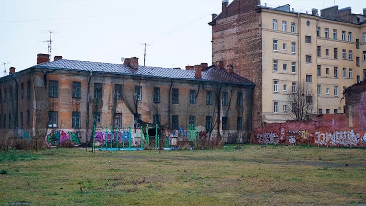 Направо пойдешь — на страх набредёшь! Дворы Петербурга, которые жители обходят даже днём