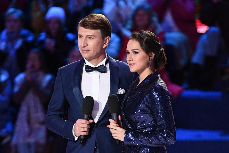 Загитова и «дедушка» Ягудин на коньках станцевали тренд из TikTok: видео