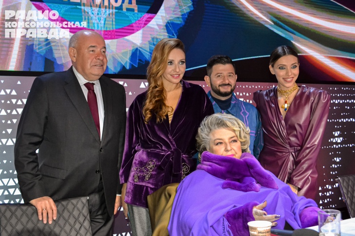 Милохин — Ромео, а Бородина жестко упала: фоторепортаж со съемок нового «Ледникового периода»